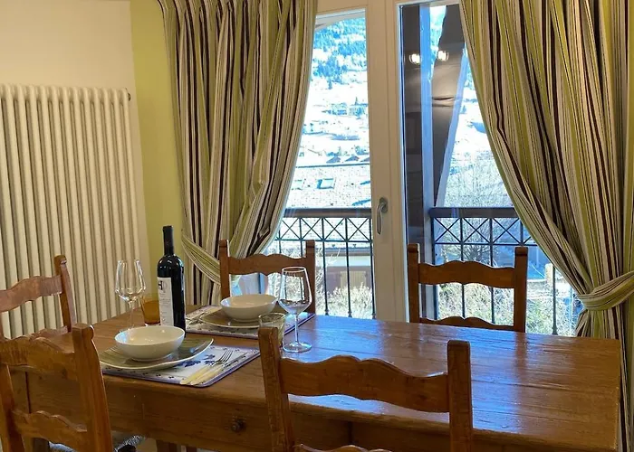 Apartment Mansarda Lina *